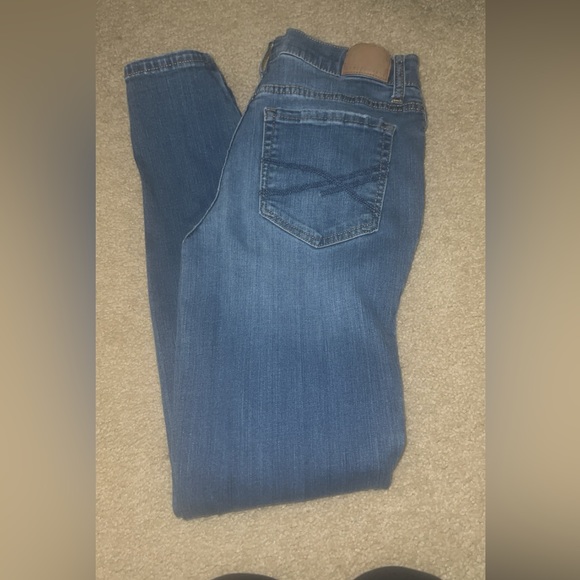 Women’s Aeropostale jeans size 6 - Picture 1 of 2